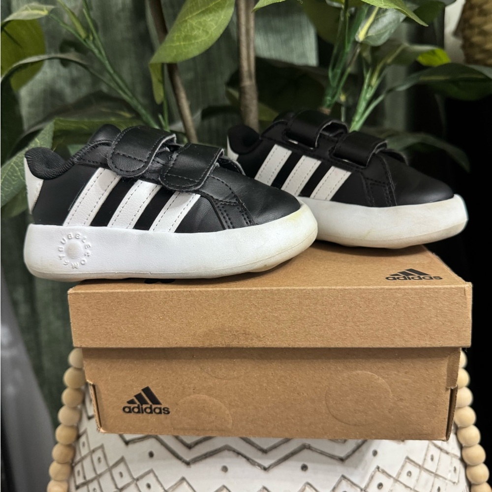 Adidas Kids Black and White Velcro Sneakers 5 1/2 toddler